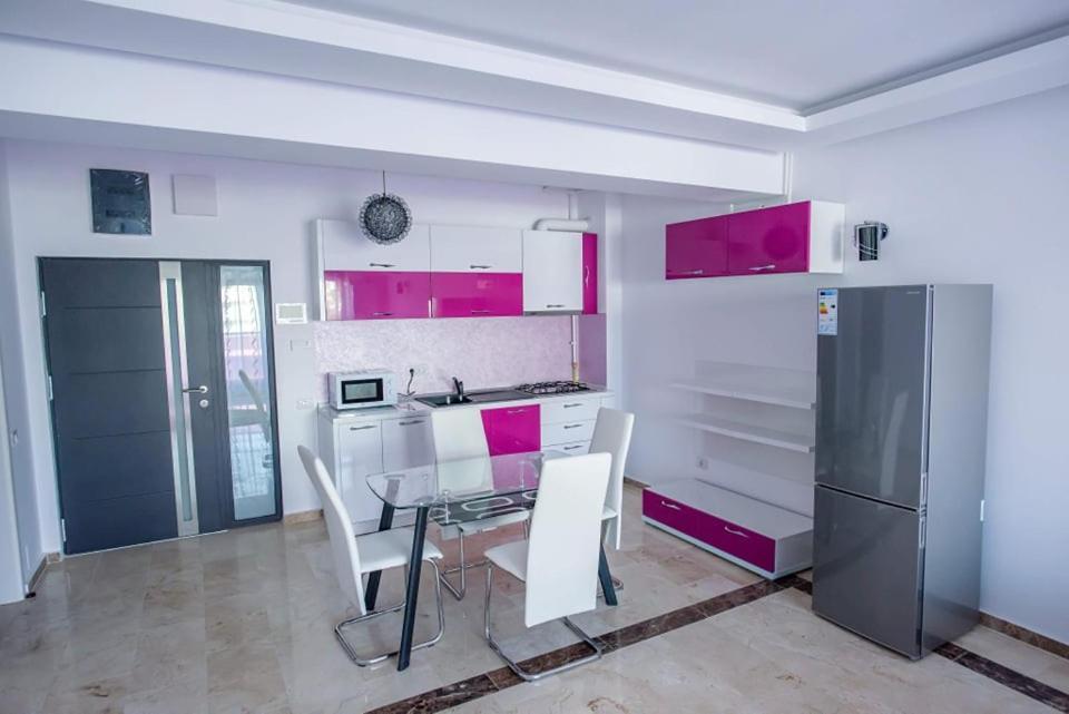 Sophia 2 & Moonlight Apartaments Mamaia Buitenkant foto